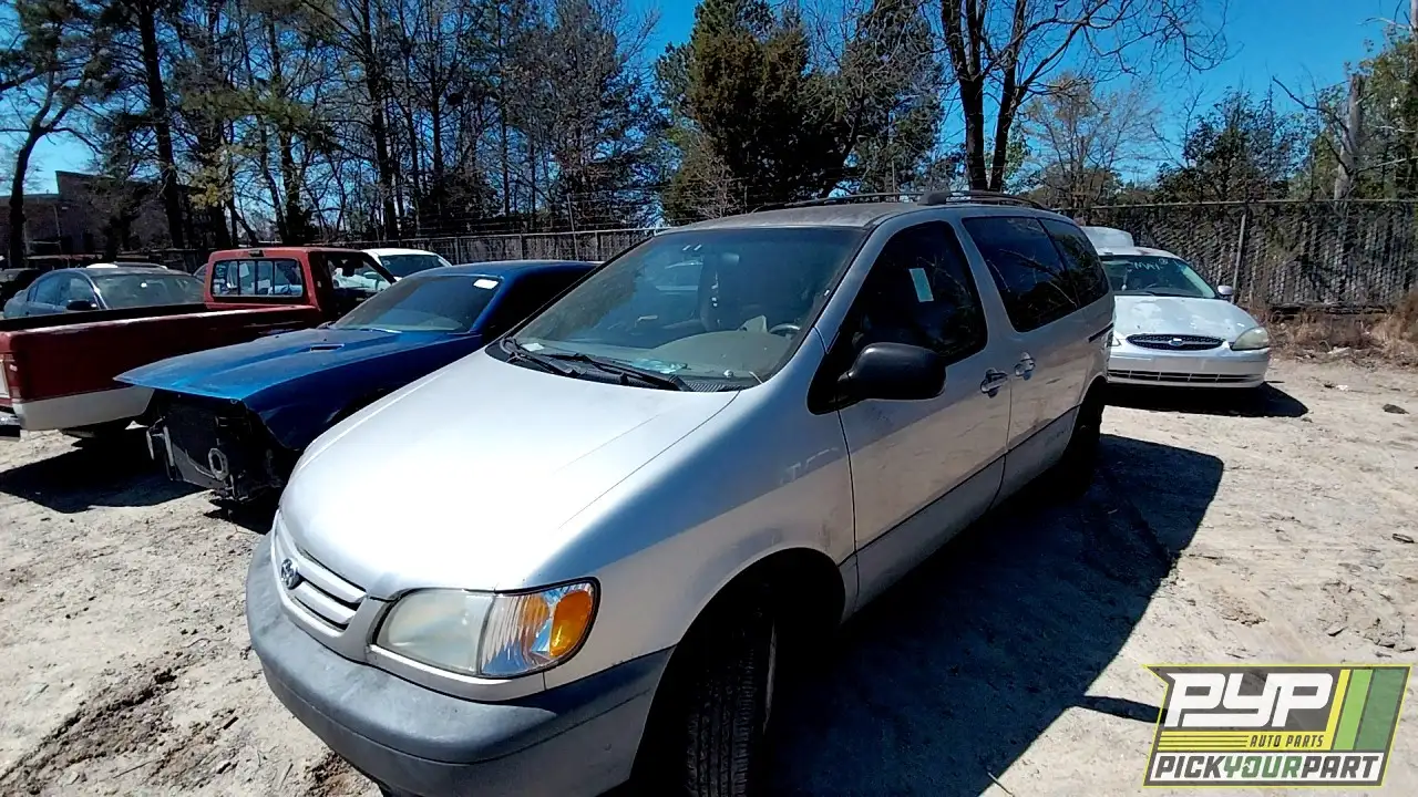 Photo of 2001 Toyota Sienna