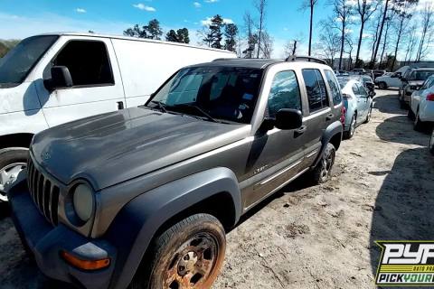 Photo of 2004 Jeep Liberty