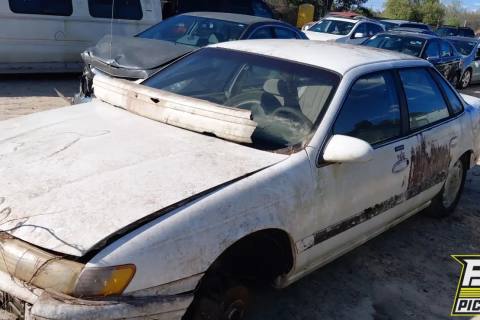 Photo of 1994 Ford Taurus