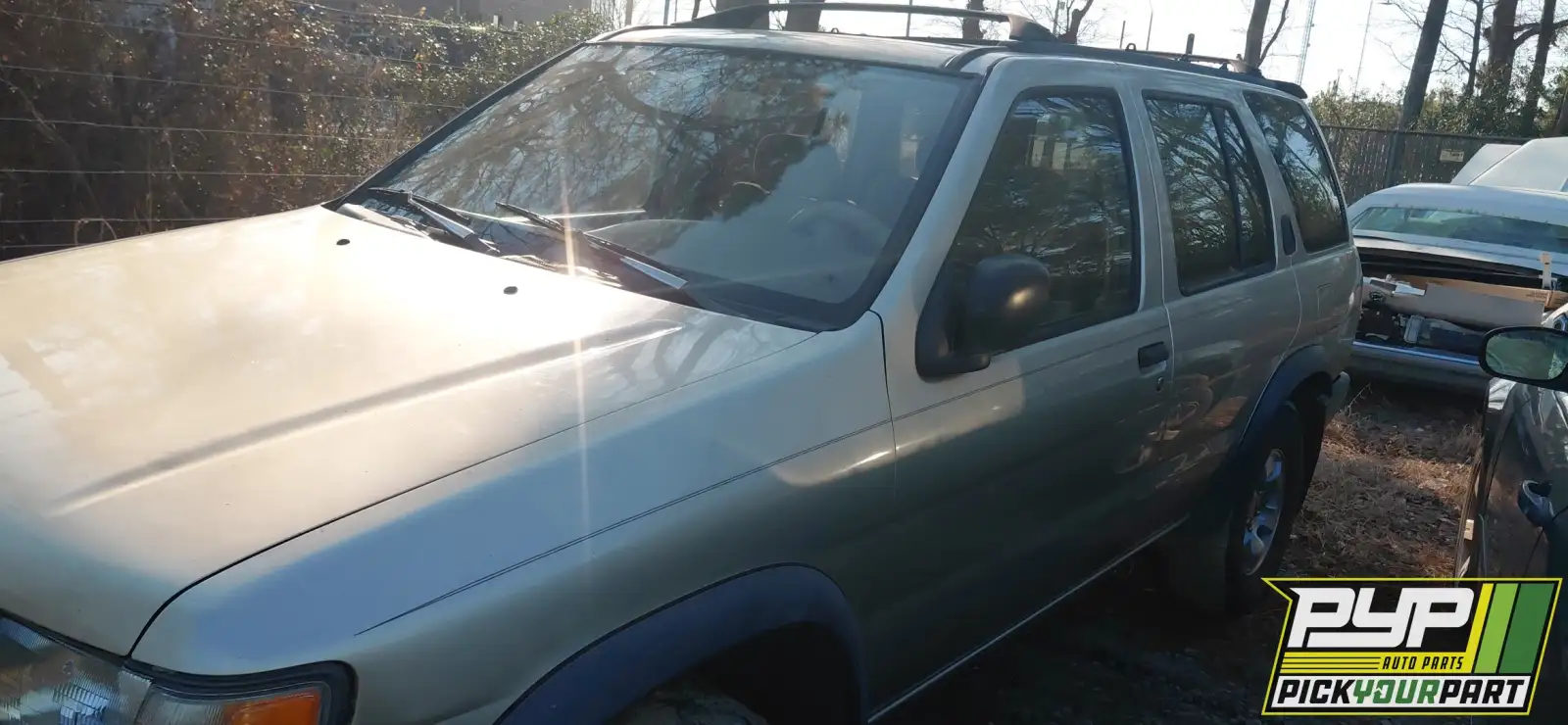 Photo of 1997 Nissan Pathfinder