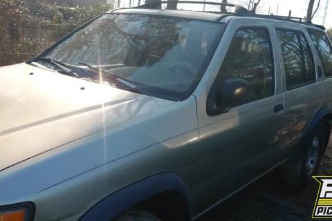 Photo of 1997 Nissan Pathfinder