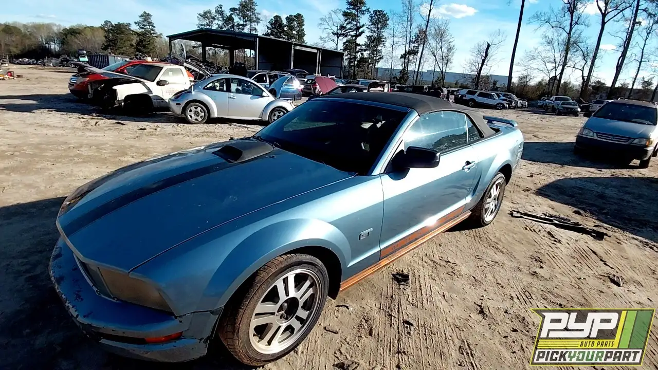 Photo of 2005 Ford Mustang