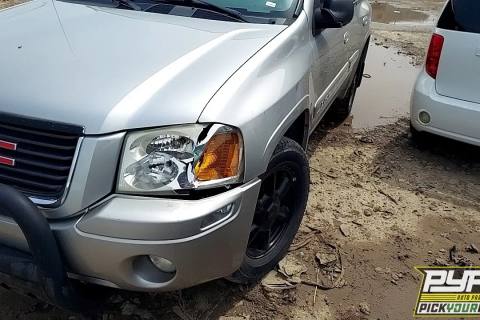 Photo of 2004 Gmc Envoy