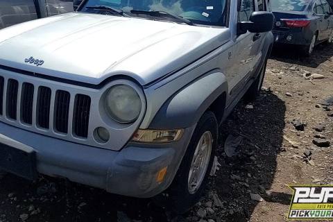 Photo of 2005 Jeep Liberty