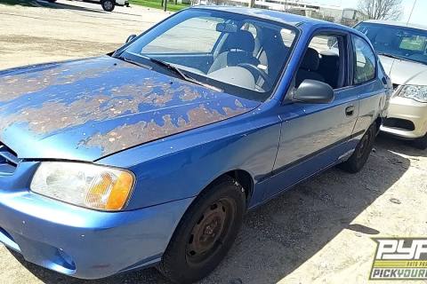 Photo of 2001 Hyundai Accent