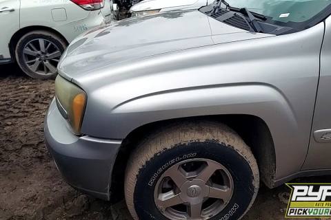 Photo of 2004 Chevrolet Trailblazer