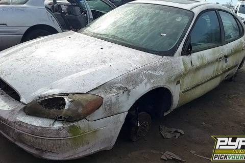 Photo of 2001 Ford Taurus