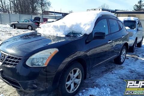 Photo of 2010 Nissan Rogue