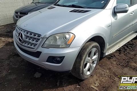 Photo of 2009 Mercedes-Benz Ml320