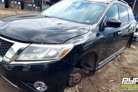 Photo of 2013 Nissan Pathfinder