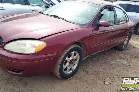 Photo of 2005 Ford Taurus