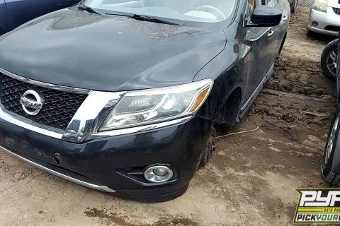 Photo of 2015 Nissan Pathfinder