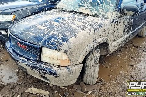 Photo of 2001 Gmc Sonoma