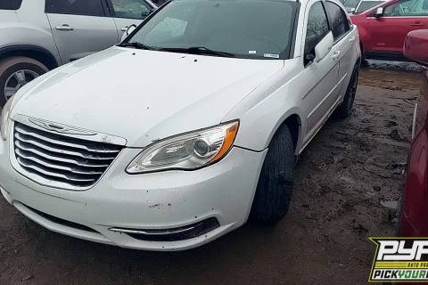 Photo of 2012 Chrysler 200
