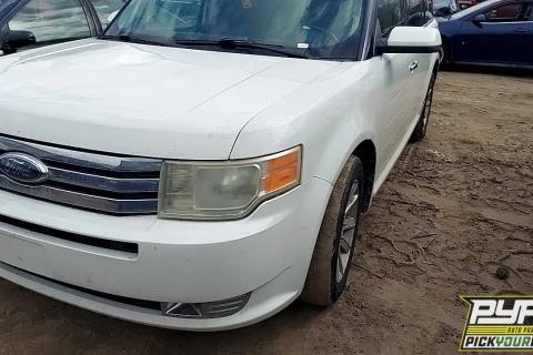 Photo of 2010 Ford Flex
