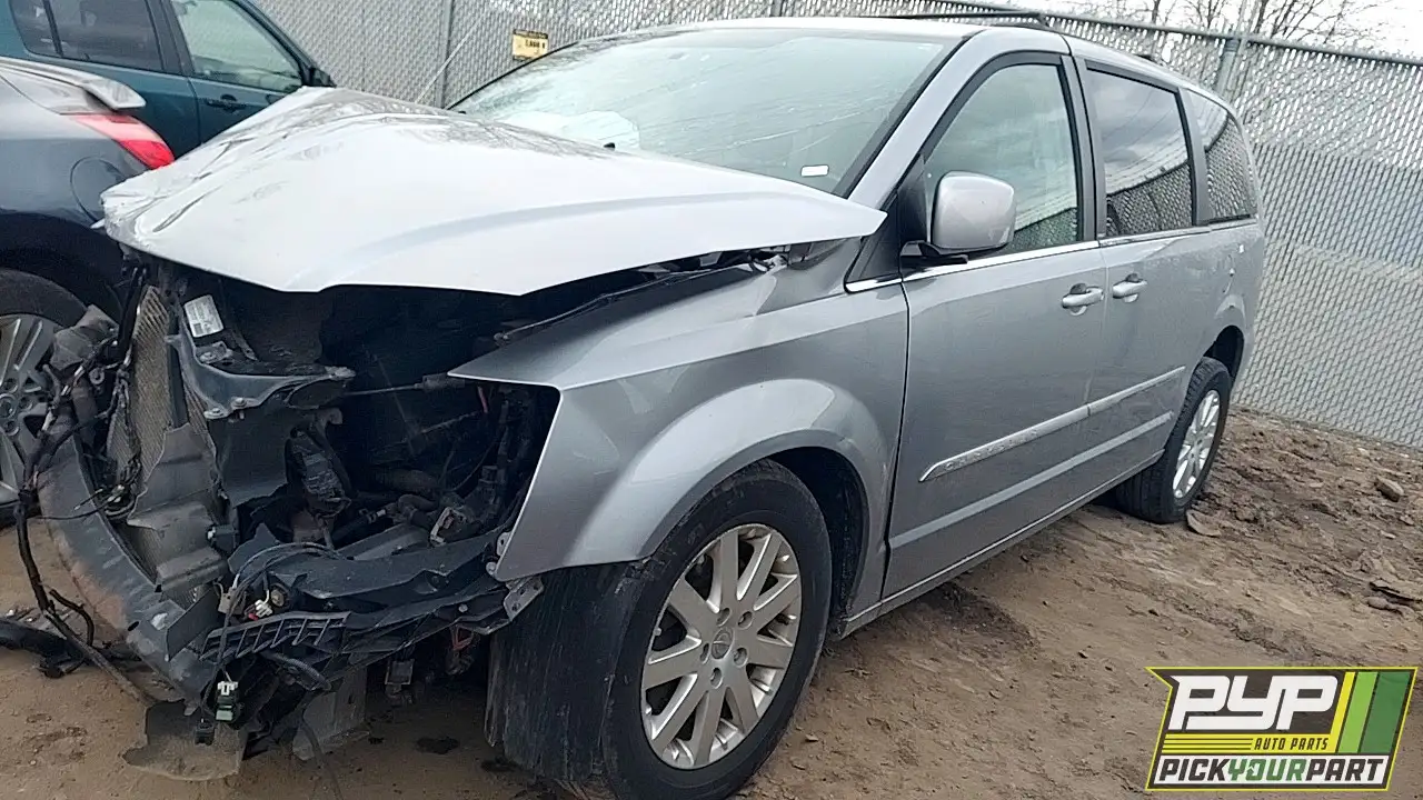 Photo of 2013 Chrysler Town & Country