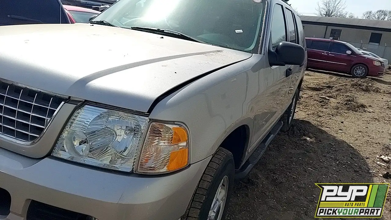 Photo of 2004 Ford Explorer