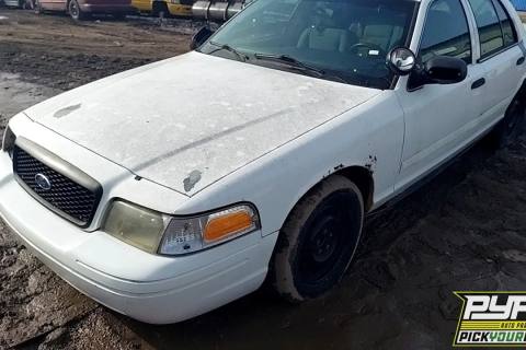 Photo of 2009 Ford Crown Victoria