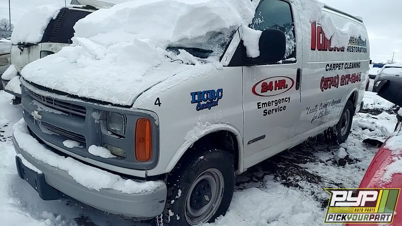 Photo of 2002 Chevrolet Express 3500