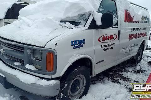 Photo of 2002 Chevrolet Express 3500