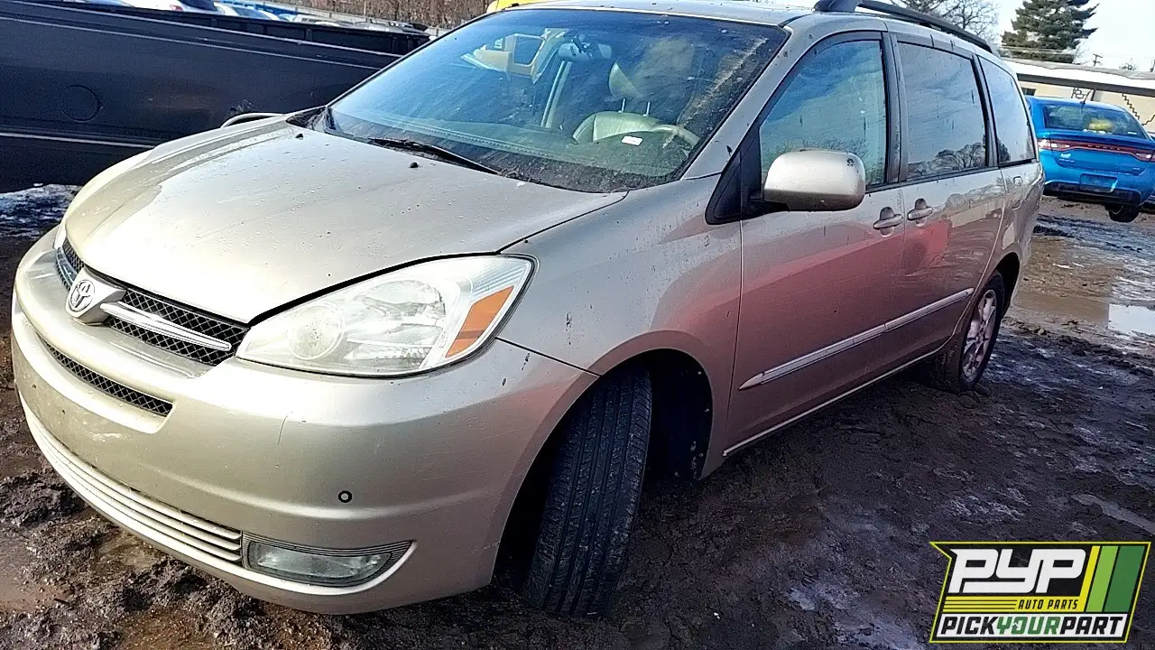 Photo of 2005 Toyota Sienna