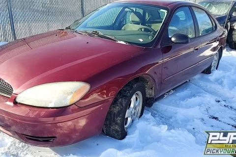 Photo of 2005 Ford Taurus