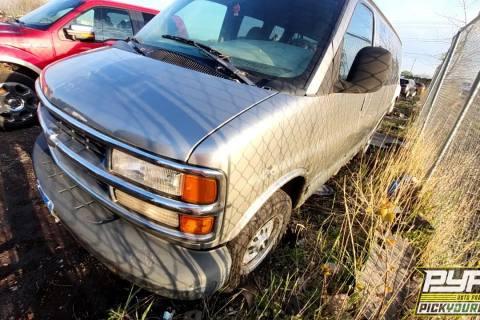 Photo of 2001 Chevrolet Express 2500