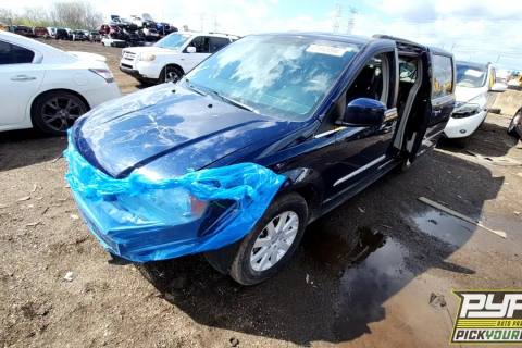 Photo of 2013 Chrysler Town & Country