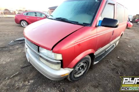 Photo of 2002 Chevrolet Astro
