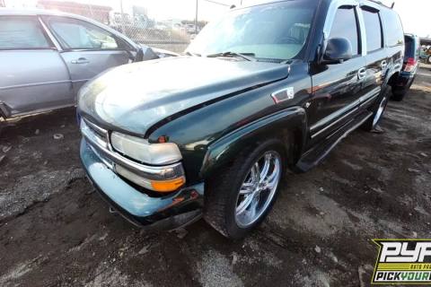 Photo of 2004 Chevrolet Suburban 1500