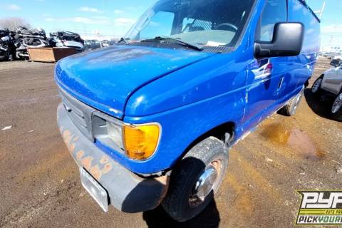 Photo of 2004 Ford E-250