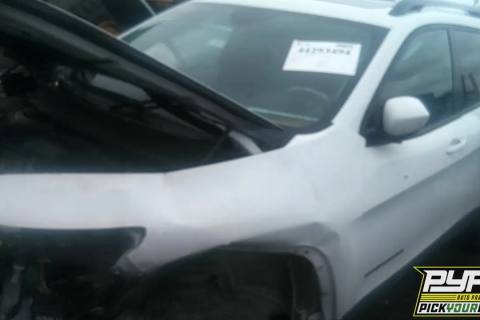 Photo of 2016 Jeep Cherokee