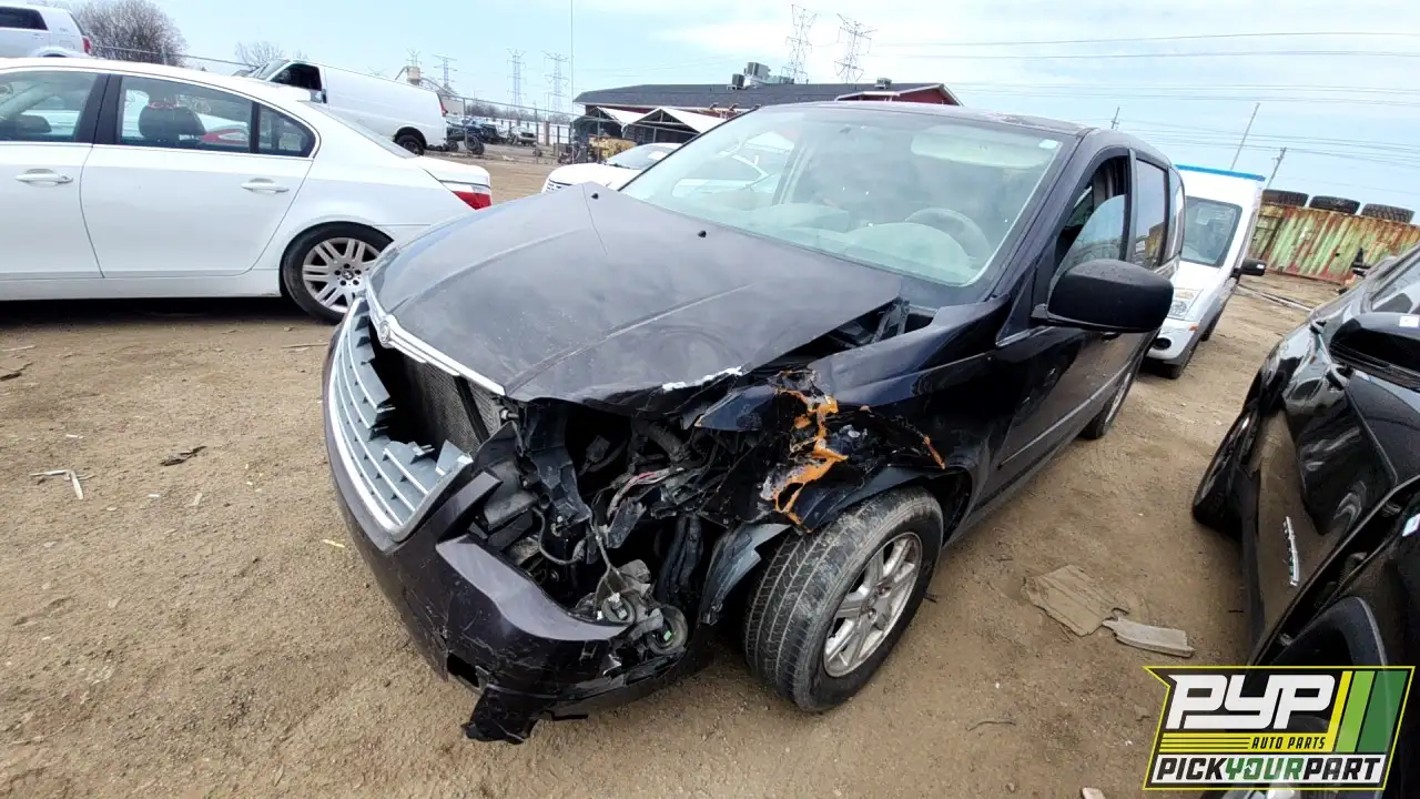 Photo of 2010 Chrysler Town & Country