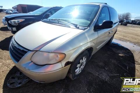 Photo of 2006 Chrysler Town & Country