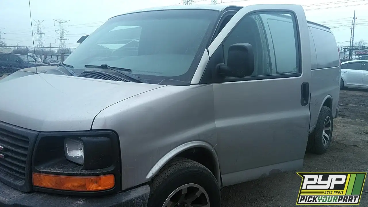 Photo of 2003 Gmc Savana 1500