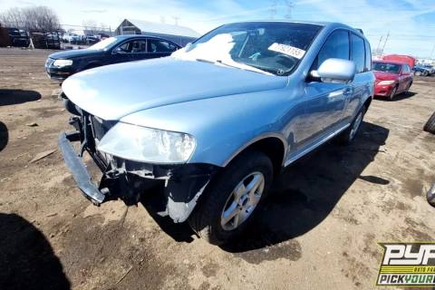 Photo of 2004 Volkswagen Touareg