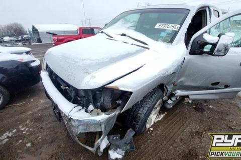 Photo of 2004 Nissan Titan
