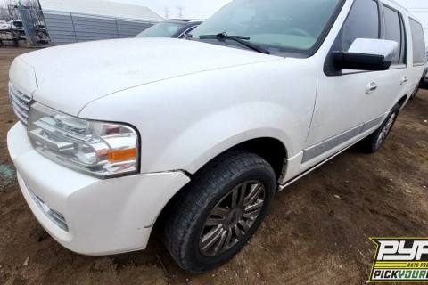 Photo of 2013 Lincoln Navigator