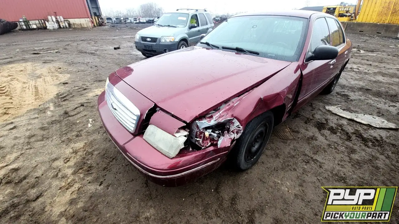 Photo of 2005 Ford Crown Victoria