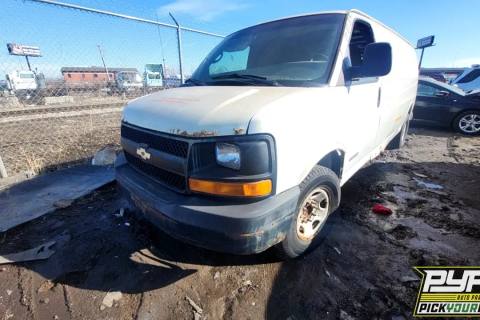 Photo of 2005 Chevrolet Express 3500