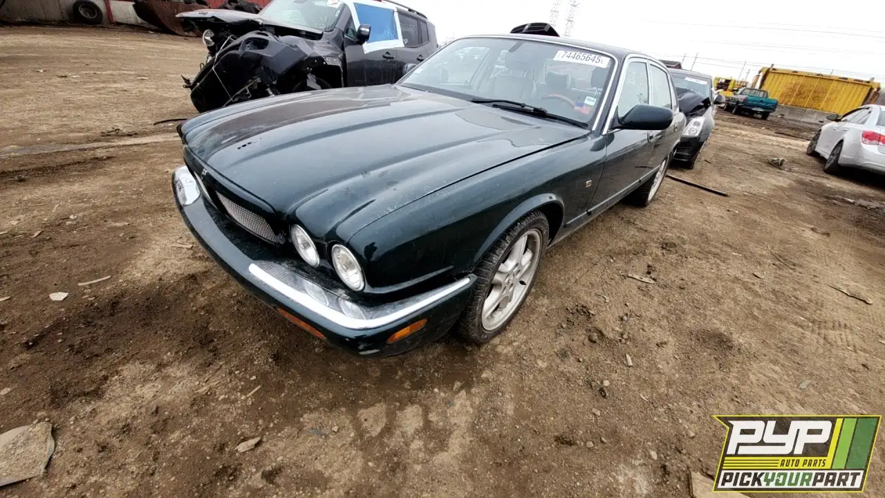 Photo of 2001 Jaguar Xjr
