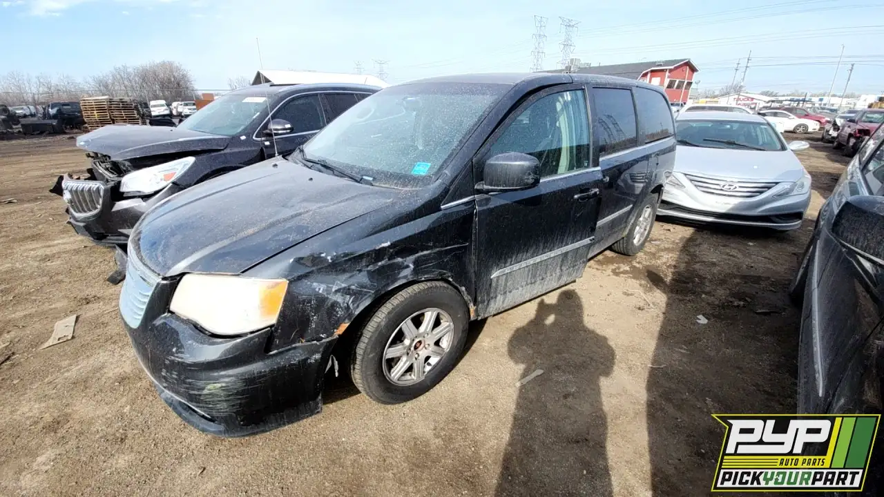 Photo of 2012 Chrysler Town & Country