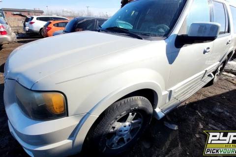 Photo of 2005 Ford Expedition