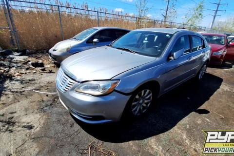 Photo of 2013 Chrysler 200