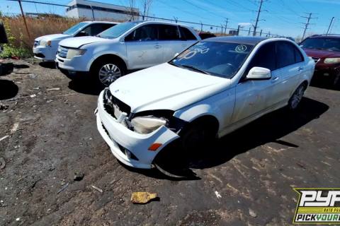 Photo of 2009 Mercedes-Benz C300