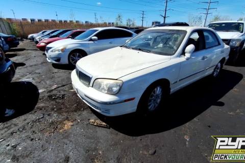 Photo of 2005 Hyundai Xg350
