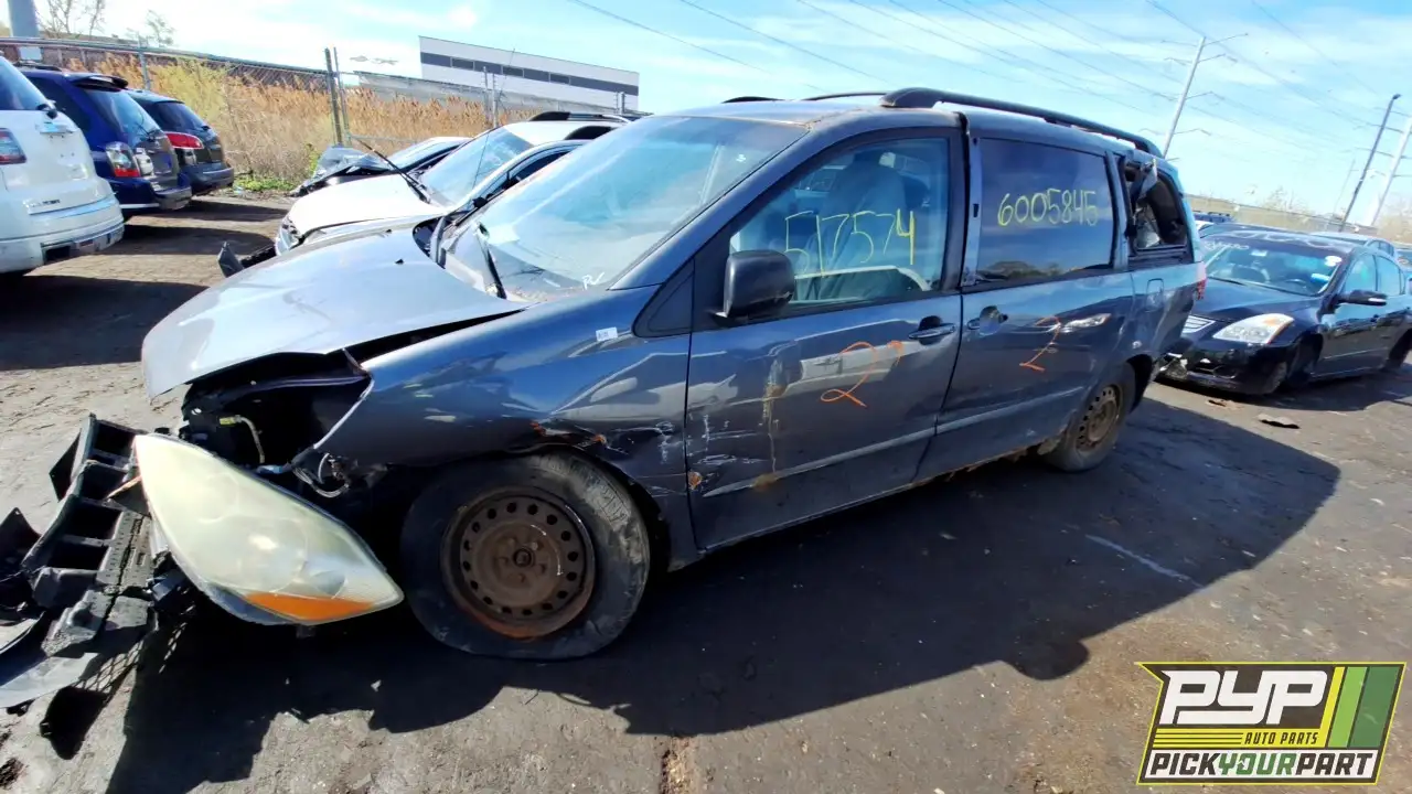 Photo of 2006 Toyota Sienna