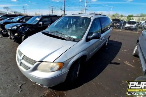 Photo of 2005 Dodge Grand Caravan
