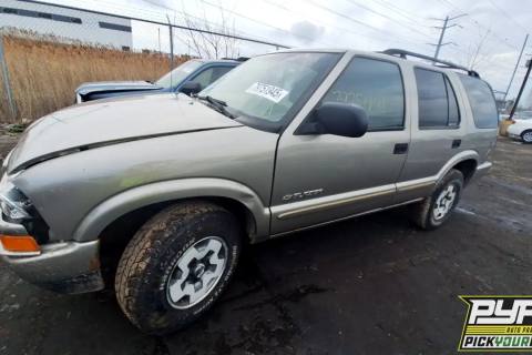 Photo of 2004 Chevrolet Blazer