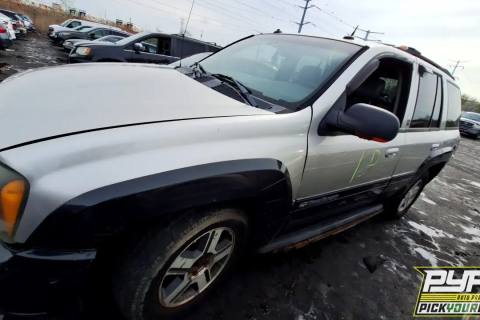 Photo of 2004 Chevrolet Trailblazer